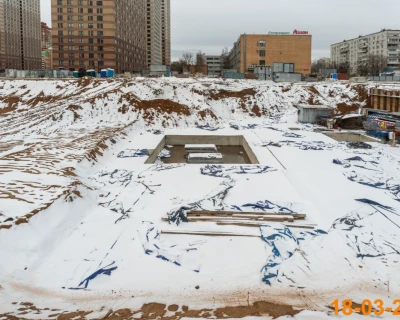 2025 Март